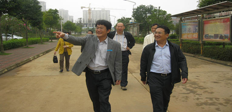 省教育厅考试局局长王贤在jiuzhou（中国）调研